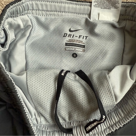 Nike Athletic Shorts - Picture 8 of 9